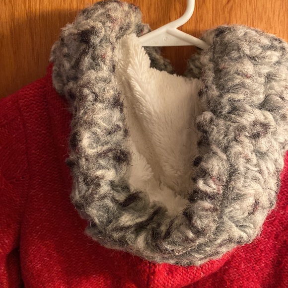 Aeropostale Cable Knit Faux Fur Hood Red Button Down Cardigan w/ Waist Tie - Picture 3 of 5